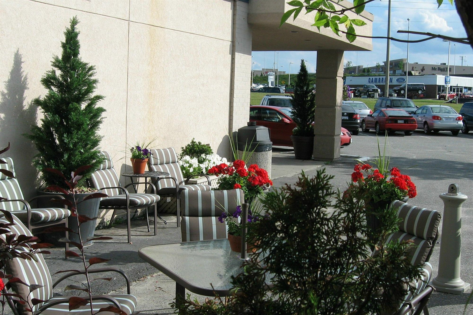 Ambassador Hotel Sudbury Exterior photo